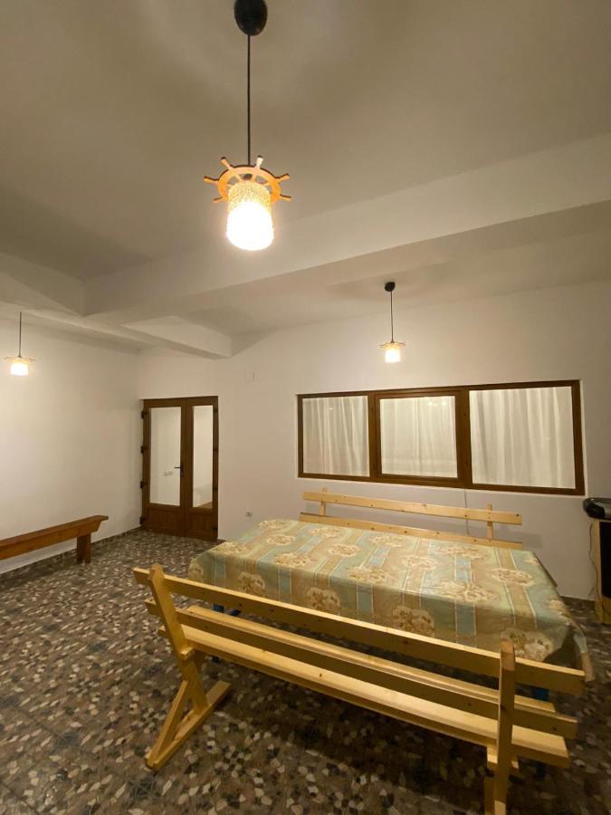 Casuta De La Munte Hotel Sfodea ภายนอก รูปภาพ